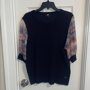 DKNY  dark Blue  Top with Multicolor Sleeves size Xl